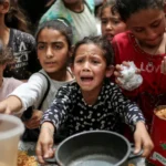 الأمم المتحدة تُدين تجويع الفلسطينيين في غزة بعد استشهاد طفلة نتيجة سوء التغذية