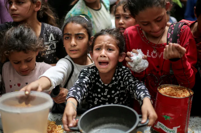 الأمم المتحدة تُدين تجويع الفلسطينيين في غزة بعد استشهاد طفلة نتيجة سوء التغذية