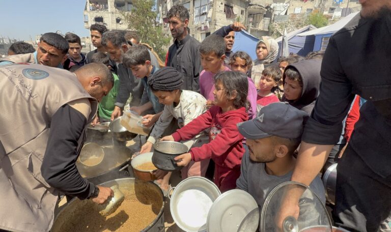 أزمة غذائية خانقة في غزة بسبب الحصار المستمر